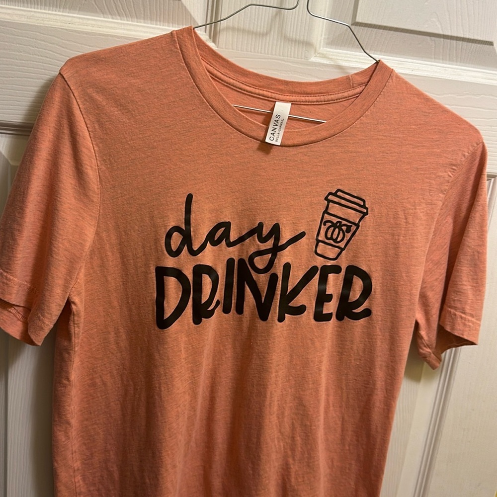 Day Drinker tee shirt size L (pumpkin spice)